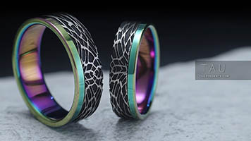 Обручальное кольцо из фиолетового золота